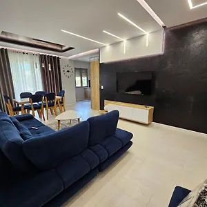 eco-stay-apartment.albaniahotels.org/